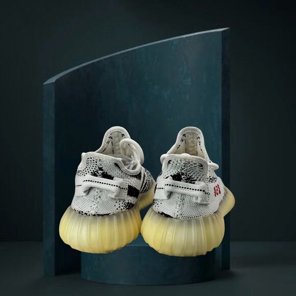 Adidas Yeezy Boost 350 V2 (Zebra US5M) - Picture 3 of 10